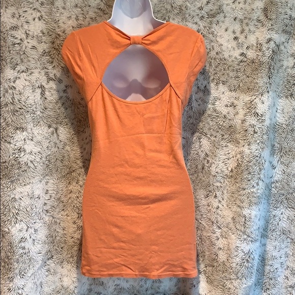 Sexy Basic Tee by Express - Picture 6 of 9